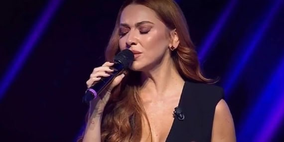 Demet Akalın’dan Hadise’ye Sert Çıkış! ‘Kusacağım’ Yorumu Gündeme Oturdu